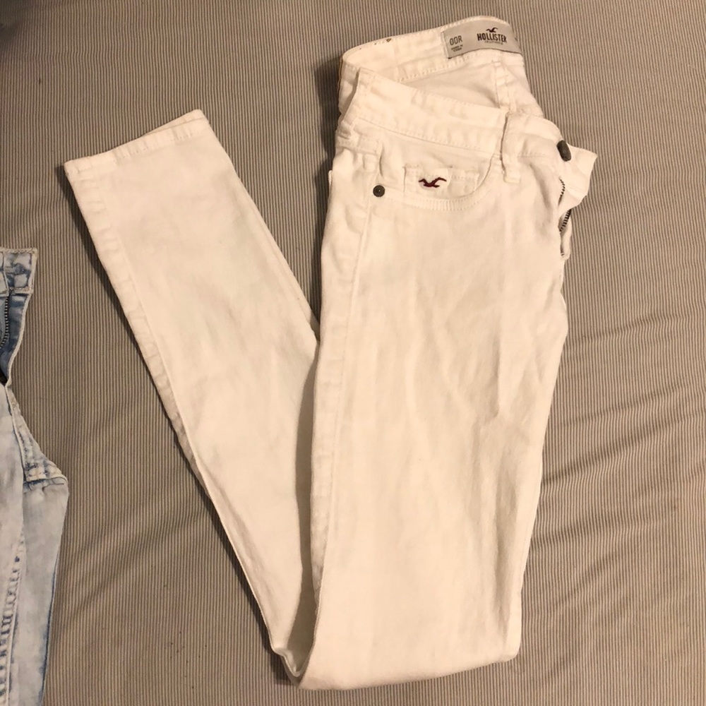 white hollister jeans (00R)